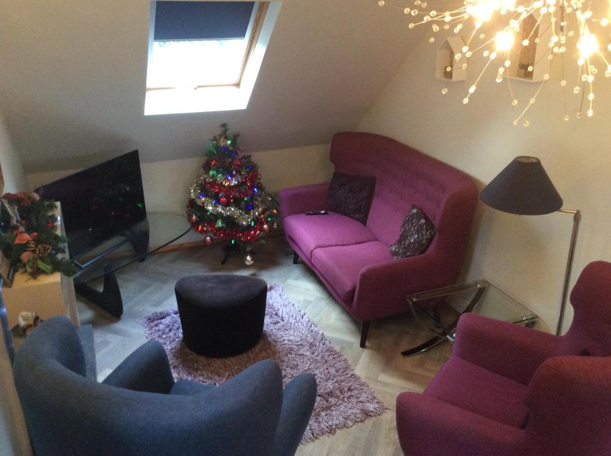 2 Bedroom Furnished Apartment In A Rural Position Stone  Exterior foto